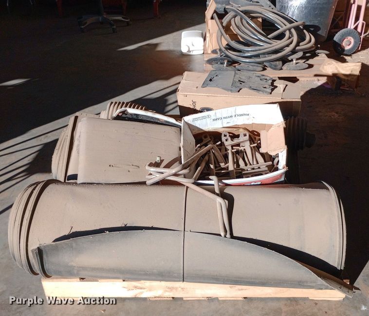 image for item EN8551 MacDon FD75 draper header parts