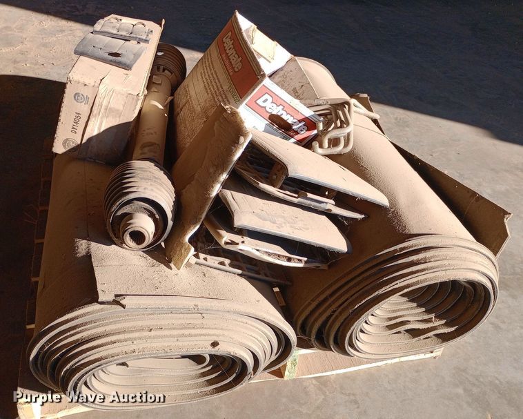 image for item EN8551 MacDon FD75 draper header parts