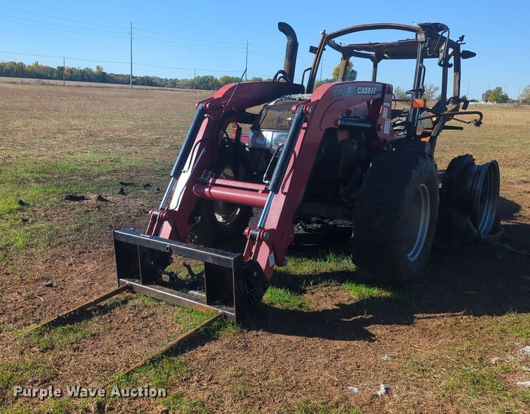 image for item EQ2486 2016 Case 120C MFWD tractor