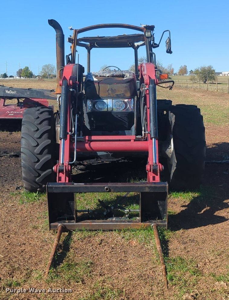 image for item EQ2486 2016 Case 120C MFWD tractor