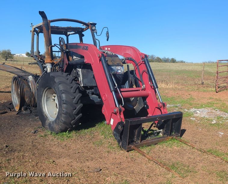 image for item EQ2486 2016 Case 120C MFWD tractor