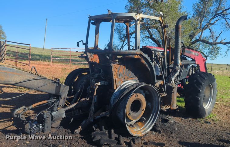 image for item EQ2486 2016 Case 120C MFWD tractor