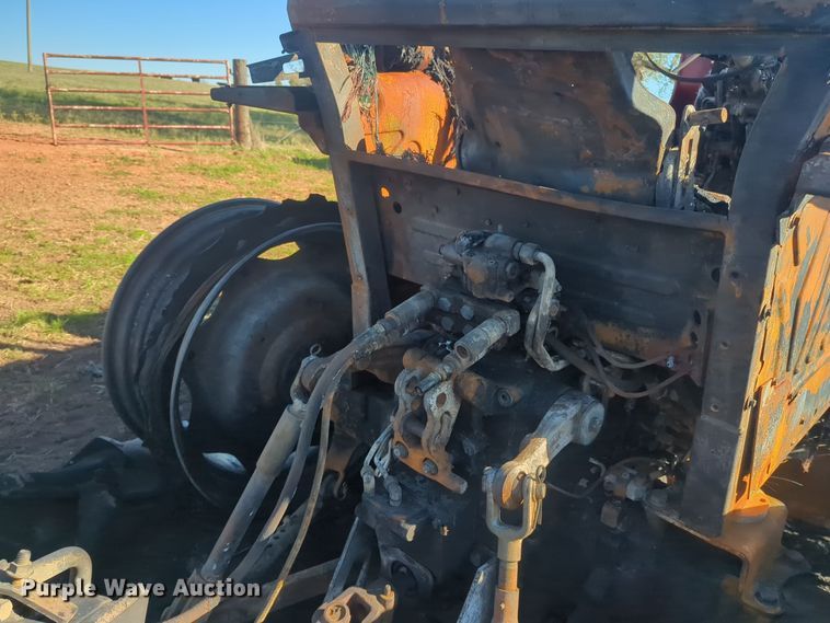 image for item EQ2486 2016 Case 120C MFWD tractor