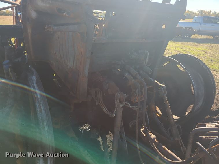 image for item EQ2486 2016 Case 120C MFWD tractor