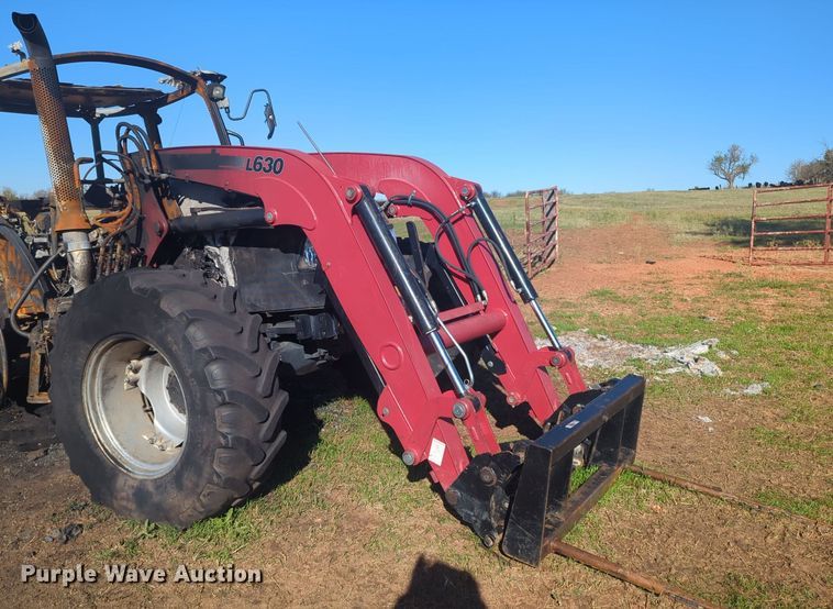 image for item EQ2486 2016 Case 120C MFWD tractor