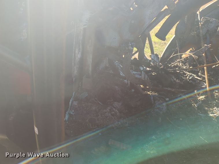 image for item EQ2486 2016 Case 120C MFWD tractor