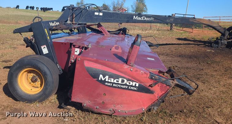 image for item EQ2487 2011 MacDon R85 swather / windrower
