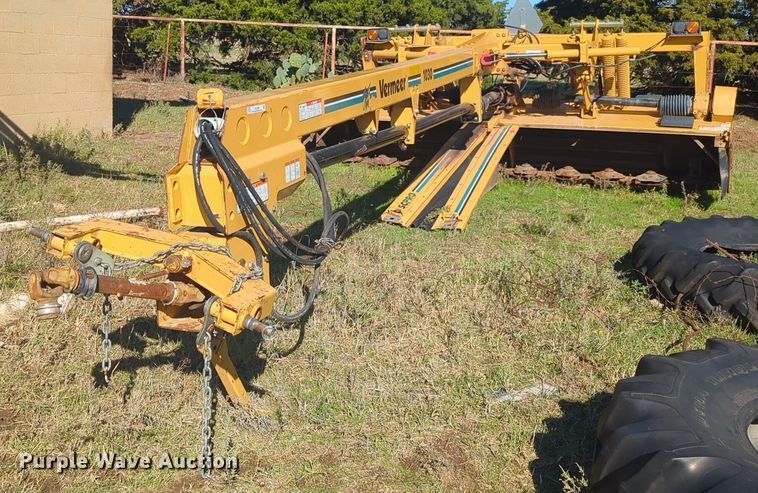 image for item EQ2488 Vermeer MC1030 disc mower