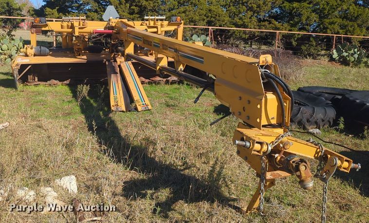 image for item EQ2488 Vermeer MC1030 disc mower