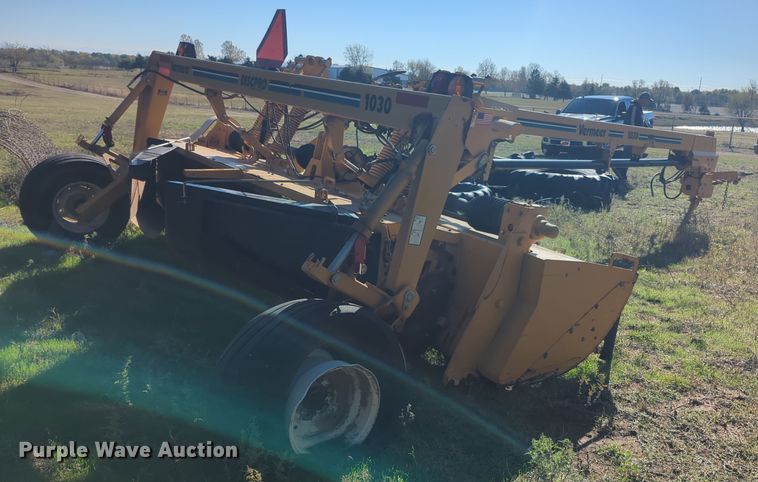 image for item EQ2488 Vermeer MC1030 disc mower