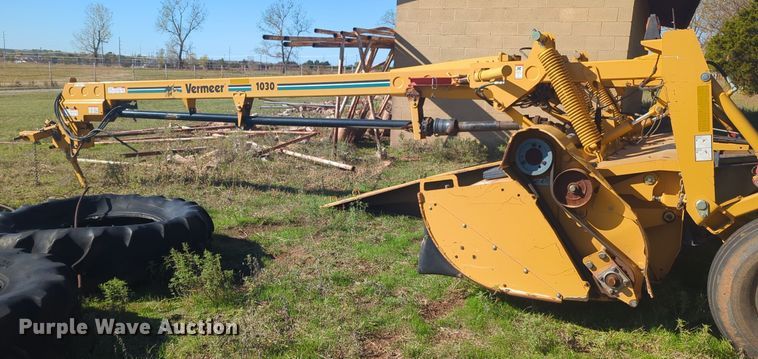 image for item EQ2488 Vermeer MC1030 disc mower