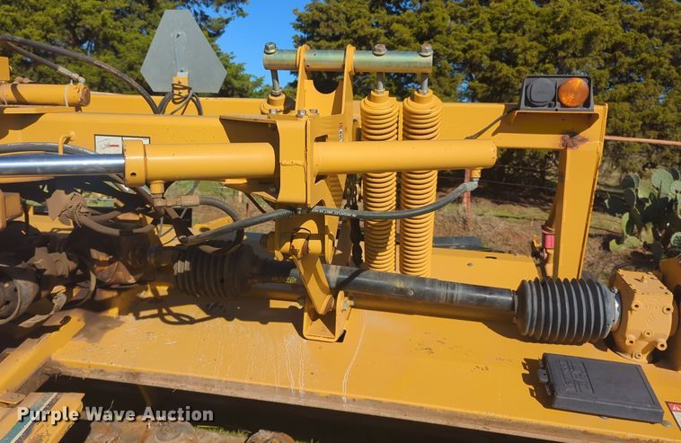 image for item EQ2488 Vermeer MC1030 disc mower