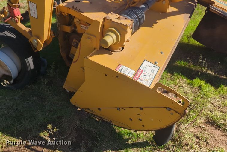 image for item EQ2488 Vermeer MC1030 disc mower