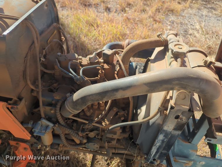 image for item EQ2490 Kubota B7200HST-D MFWD tractor