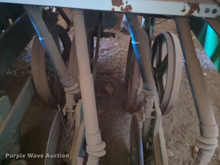 image for item EQ2491 GT no-till grain drill