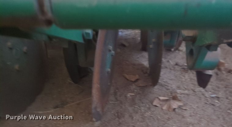 image for item EQ2491 GT no-till grain drill