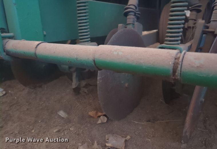 image for item EQ2491 GT no-till grain drill