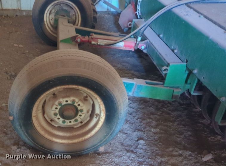 image for item EQ2491 GT no-till grain drill