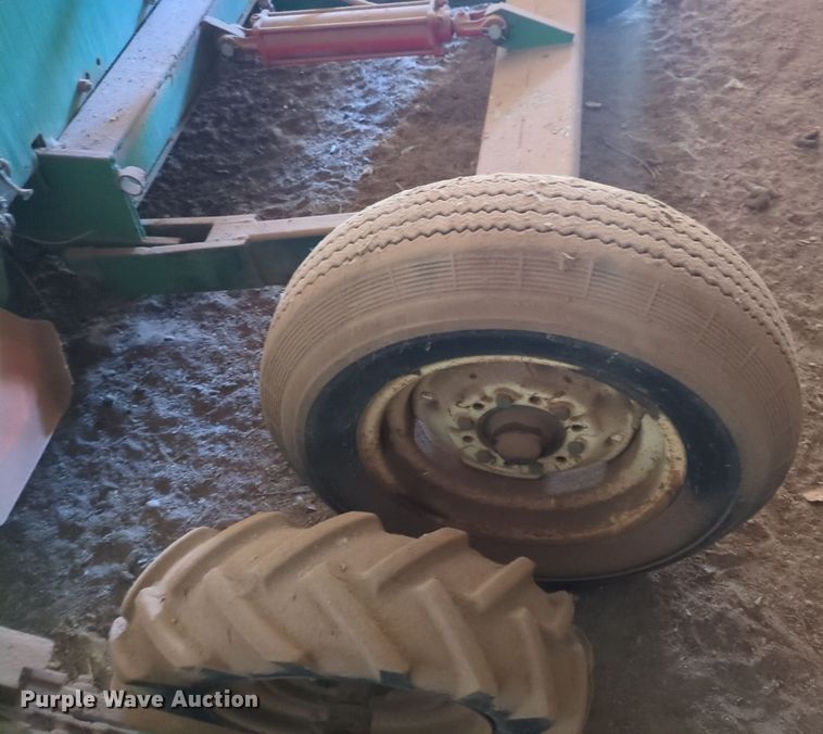 image for item EQ2491 GT no-till grain drill