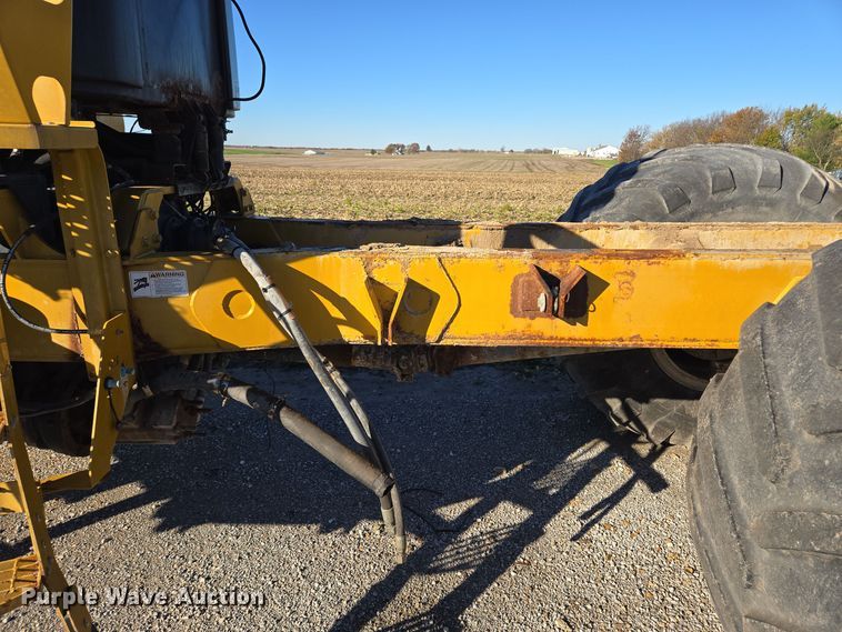 image for item EQ3639 Terra Gator  9203 applicator cab and chassis 