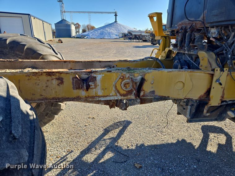 image for item EQ3639 Terra Gator  9203 applicator cab and chassis 