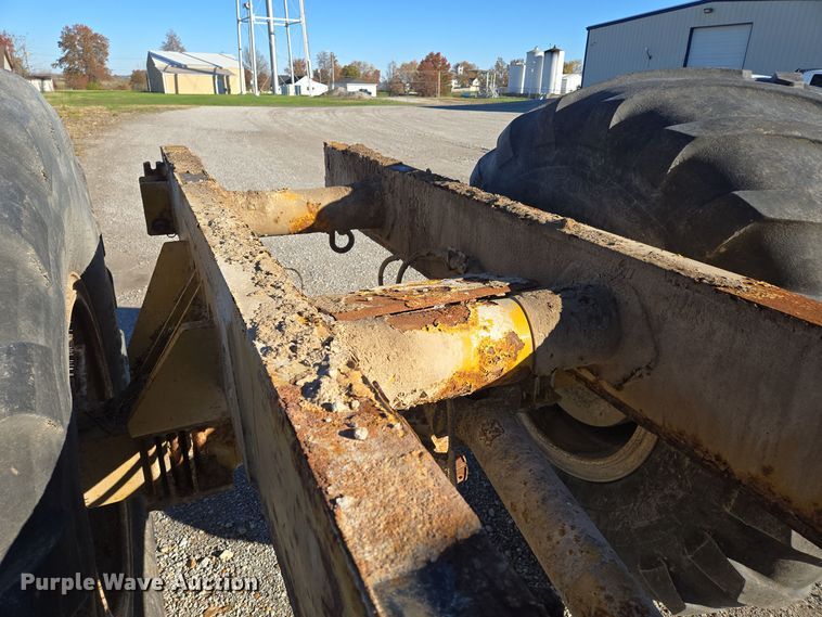 image for item EQ3639 Terra Gator  9203 applicator cab and chassis 