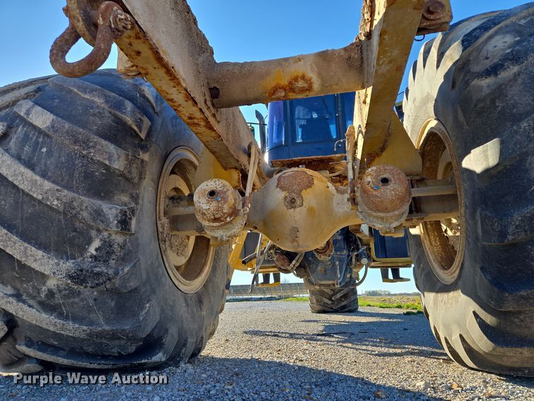 image for item EQ3639 Terra Gator  9203 applicator cab and chassis 