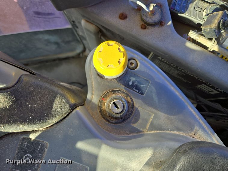 image for item EQ3639 Terra Gator  9203 applicator cab and chassis 