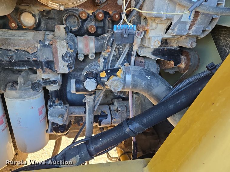 image for item EQ3639 Terra Gator  9203 applicator cab and chassis 