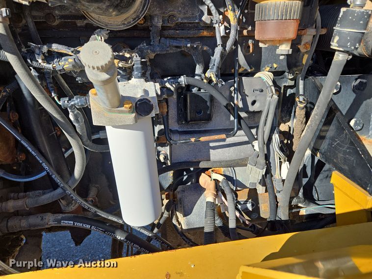 image for item EQ3639 Terra Gator  9203 applicator cab and chassis 