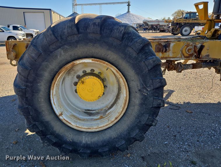 image for item EQ3639 Terra Gator  9203 applicator cab and chassis 