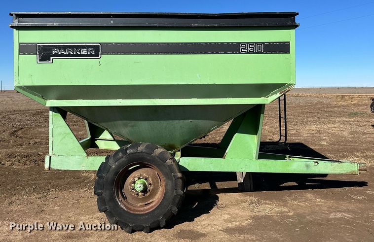 image for item ER8171 Parker 250 grain cart