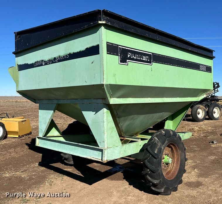 image for item ER8171 Parker 250 grain cart