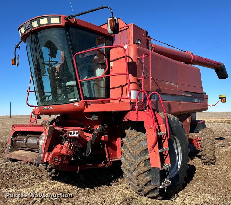 image for item ER8175 2003 Case IH 2388 combine