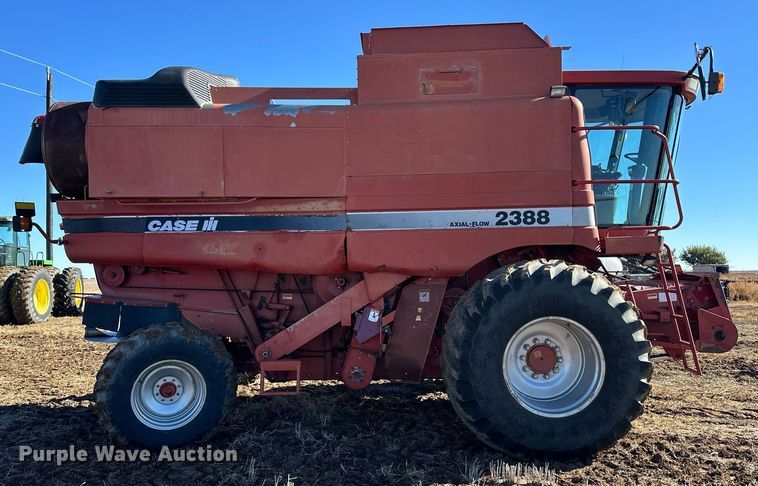 image for item ER8175 2003 Case IH 2388 combine