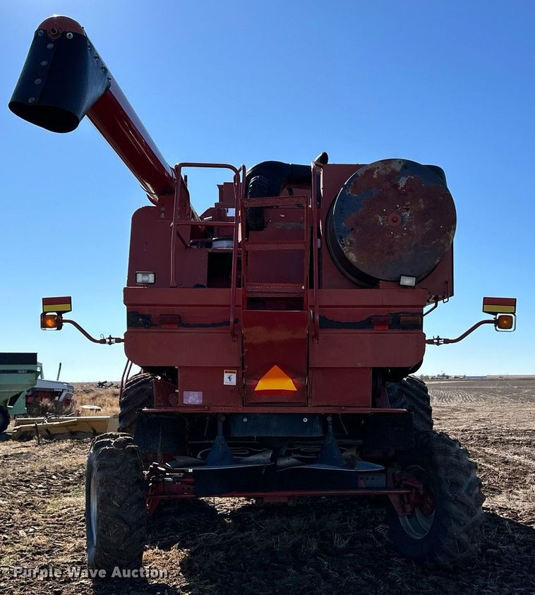 image for item ER8175 2003 Case IH 2388 combine