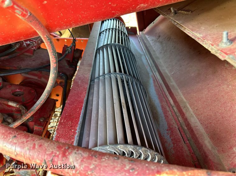 image for item ER8175 2003 Case IH 2388 combine