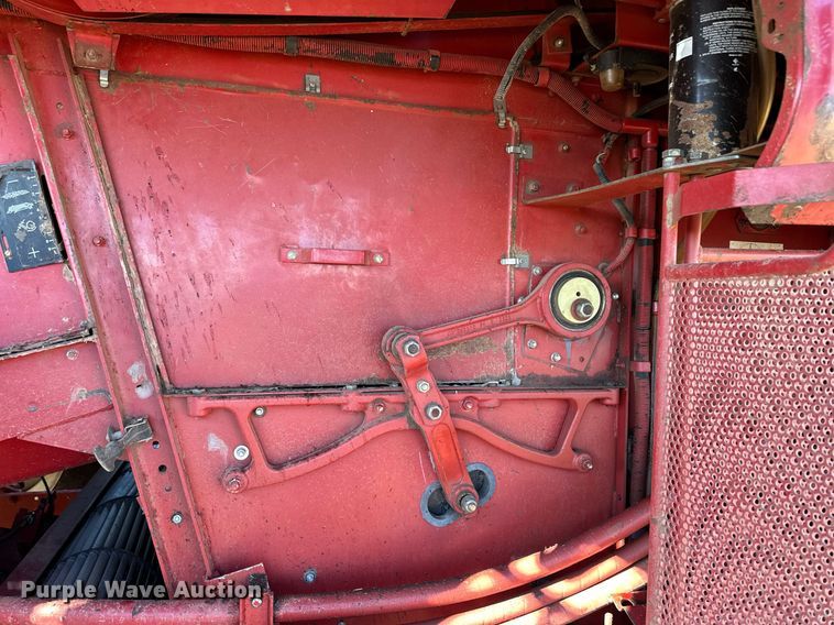 image for item ER8175 2003 Case IH 2388 combine