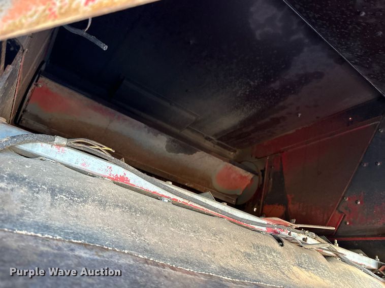 image for item ER8175 2003 Case IH 2388 combine