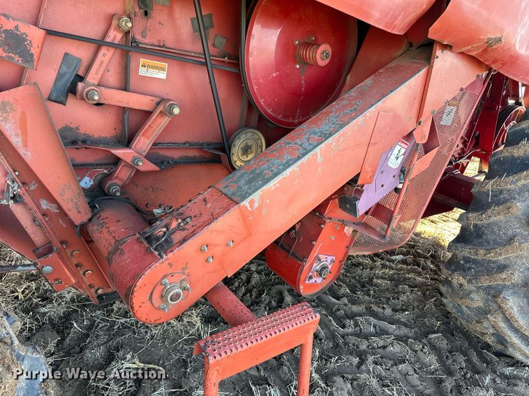 image for item ER8175 2003 Case IH 2388 combine