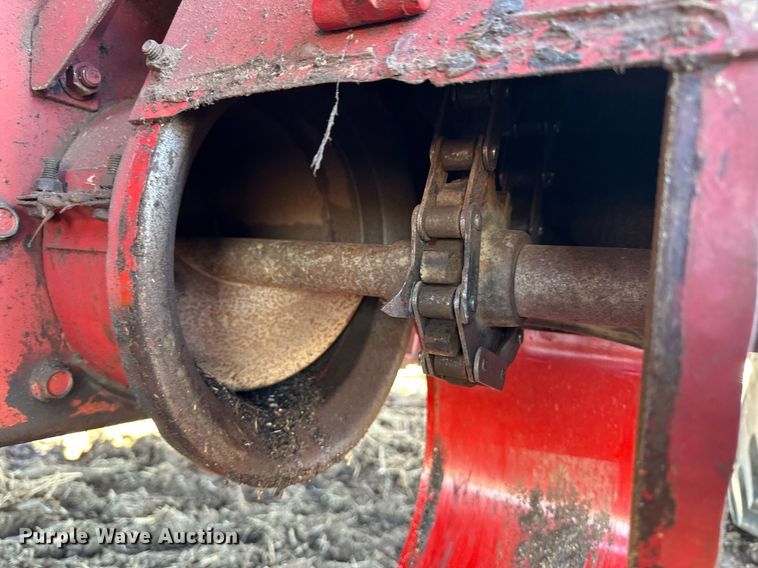 image for item ER8175 2003 Case IH 2388 combine