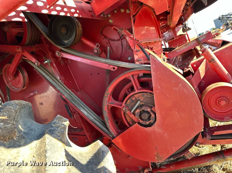 image for item ER8175 2003 Case IH 2388 combine