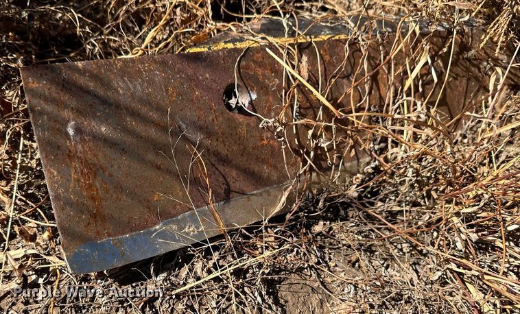 image for item ER8181 Versatile 5000 sweep plow