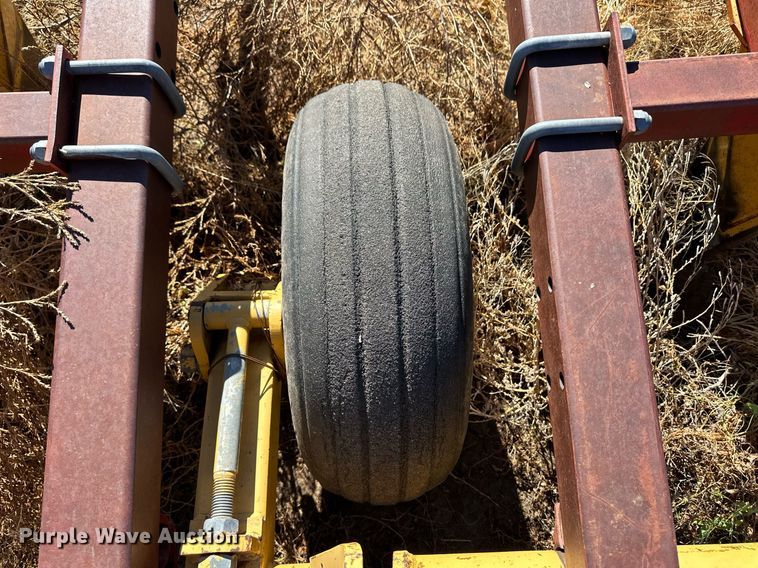 image for item ER8181 Versatile 5000 sweep plow