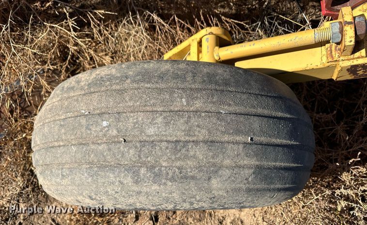 image for item ER8181 Versatile 5000 sweep plow