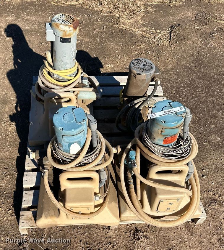 image for item ER8273 (4) chemigation pumps