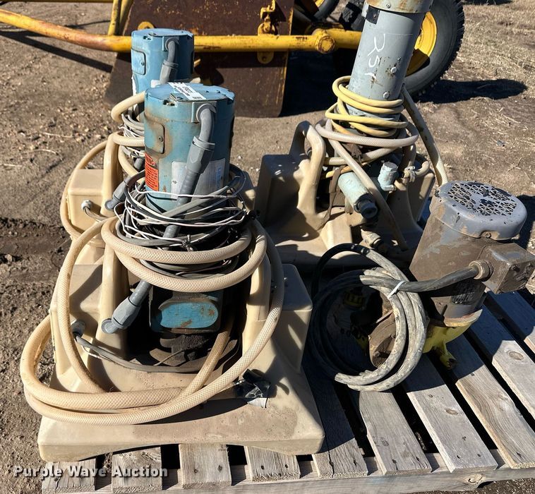 image for item ER8273 (4) chemigation pumps