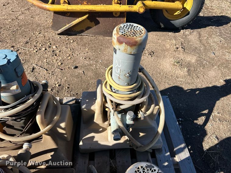 image for item ER8273 (4) chemigation pumps