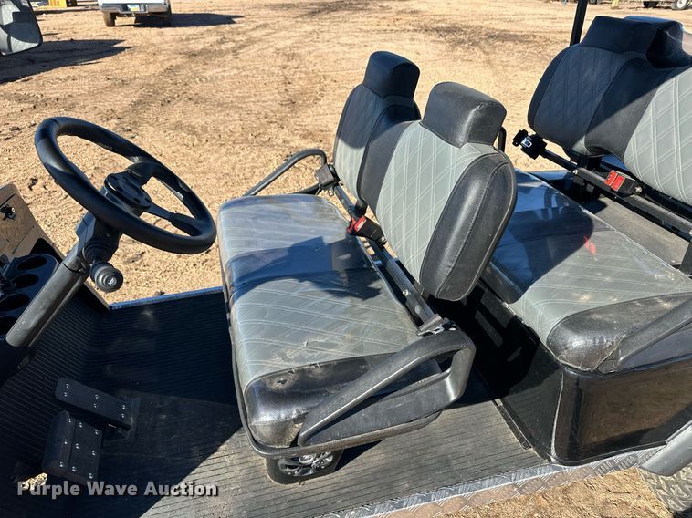 image for item ER8276 Golf cart