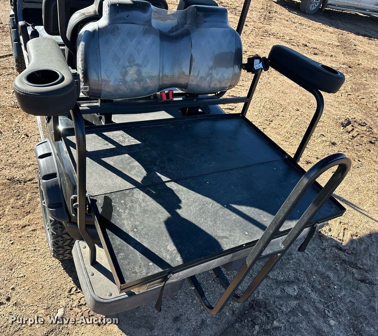 image for item ER8276 Golf cart